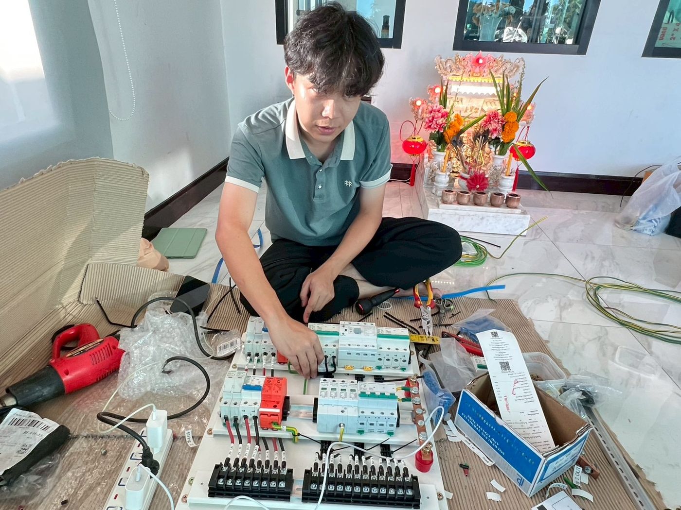 ระบบ Hybrid ขนาด 10 kWp 3 เฟส รูปที่ 6